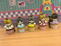 Mofusand Cat Hiding in Cupcake Small Figure Keychain 5 Pieces Set (In-stock)