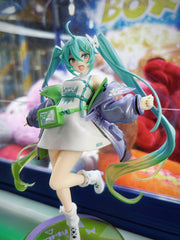Taito Hatsune Miku Fashion Prize Figure Sporty Ver. (In-stock)