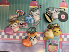 Hamtaro and Friends with Hearts Small Figure Keychain 5 Pieces Set (In-stock)
