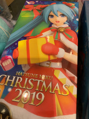 Hatsune Miku Christmas 2019 Super Premium Figure (In-stock)